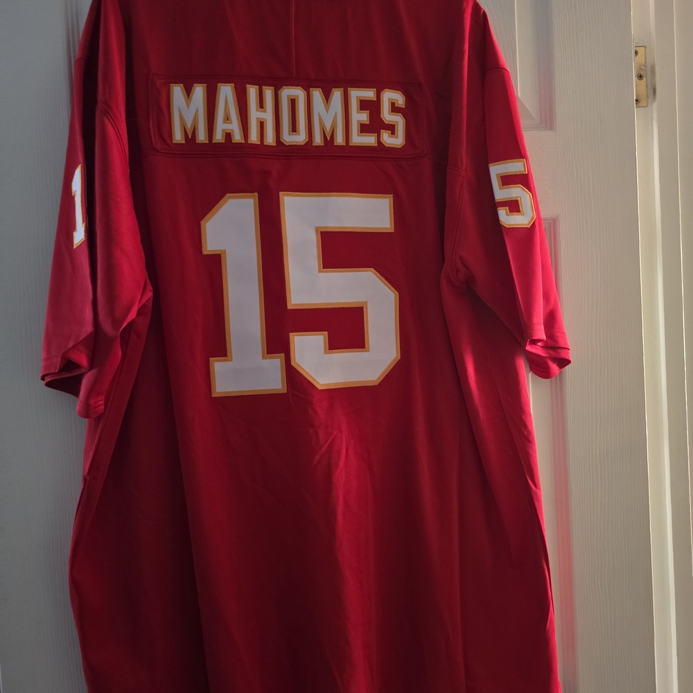 Men's Red Mahomes Football Jersey